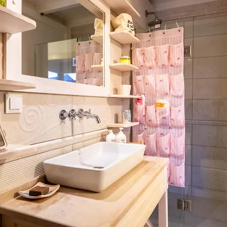 Willa Luxury Duplex W Pool And Garden In Alaçatı