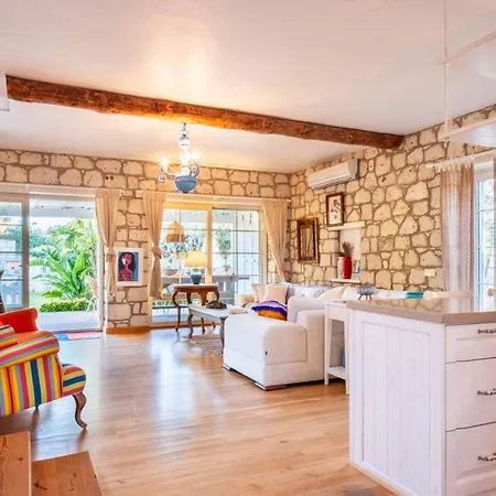 Luxury Duplex W Pool And Garden In Willa *